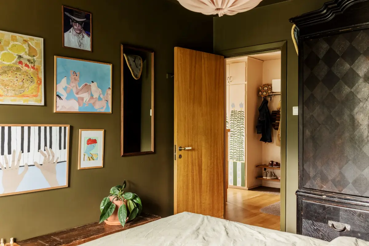 A Warm Nature-Inspired Color Palette in a 1950s Stockholm Apartment 27 warm-nature-inspired-color-palette-1950s-apartment-stockholm-nordroom
