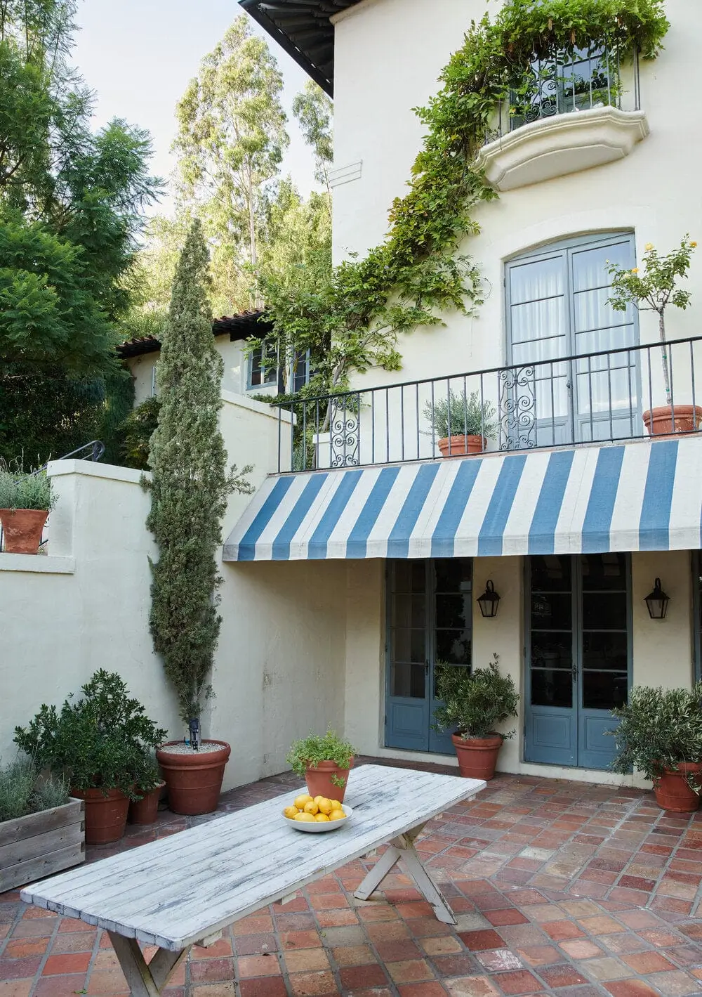 Pierce & Ward Designed Interiors in a 1920s Spanish-Style Hollywood Hills Home 25 1920s-spanish-style-home-pierce-and-ward-interiors-hollywood-hills-nordroom