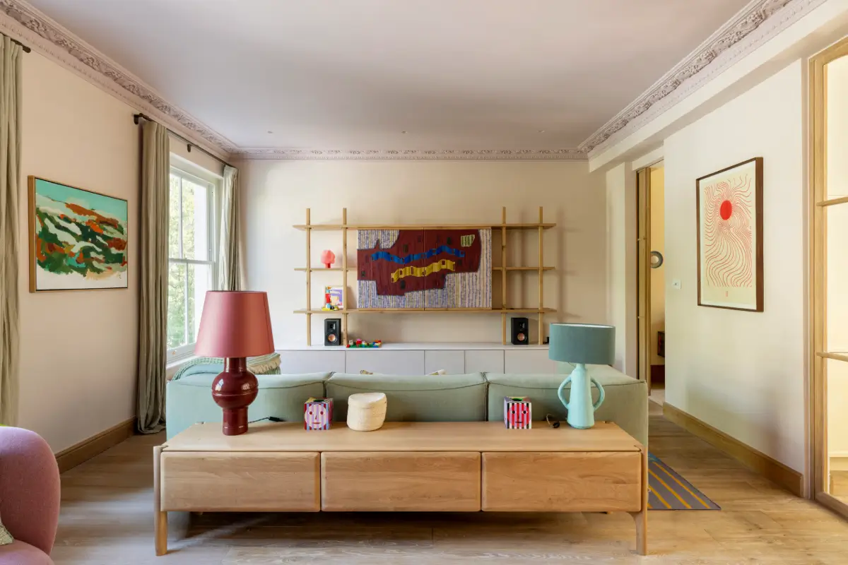 Colorful Mediterranean-Inspired Interiors in a Luxury London Home 3 Mediterranean-influenced-interiors-holland-park-home
