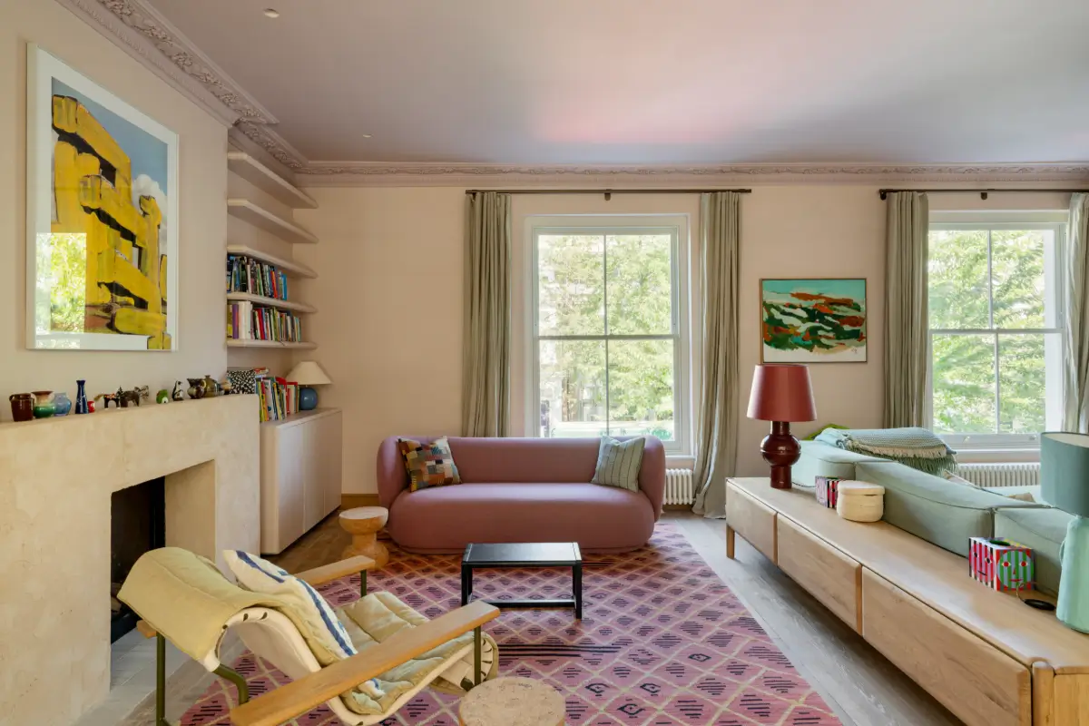 Colorful Mediterranean-Inspired Interiors in a Luxury London Home 1 Mediterranean-influenced-interiors-holland-park-home