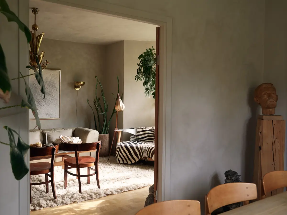 Scandinavian Design Classics and a New Teak Kitchen in a 1940s Apartment 19 art-vintage-moody-palette-renovated-1940s-apartment-stockholm-nordroom