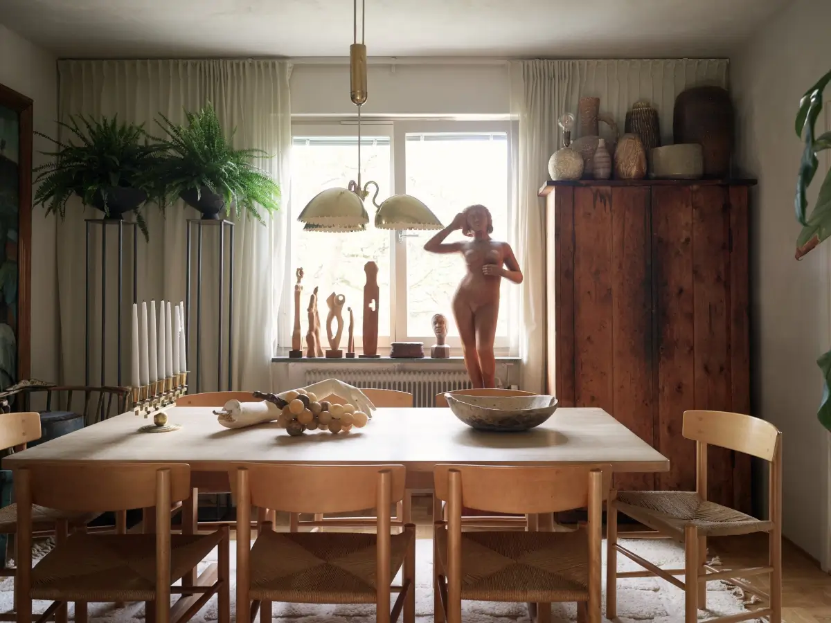 Scandinavian Design Classics and a New Teak Kitchen in a 1940s Apartment 21 art-vintage-moody-palette-renovated-1940s-apartment-stockholm-nordroom