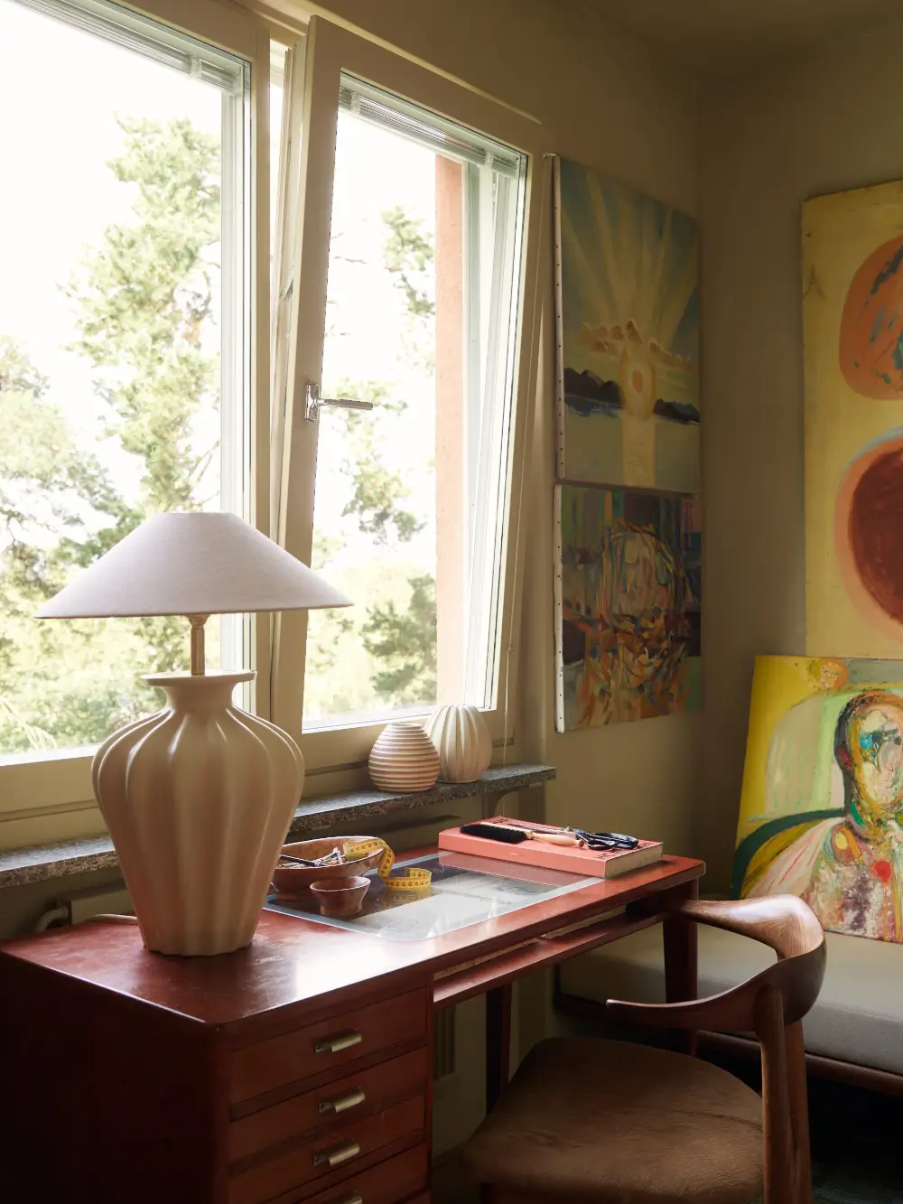 Scandinavian Design Classics and a New Teak Kitchen in a 1940s Apartment 25 art-vintage-moody-palette-renovated-1940s-apartment-stockholm-nordroom