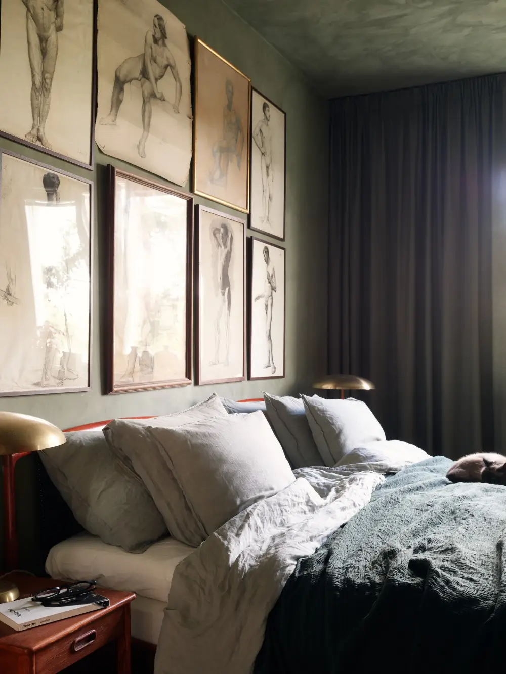 Scandinavian Design Classics and a New Teak Kitchen in a 1940s Apartment 28 art-vintage-moody-palette-renovated-1940s-apartment-stockholm-nordroom