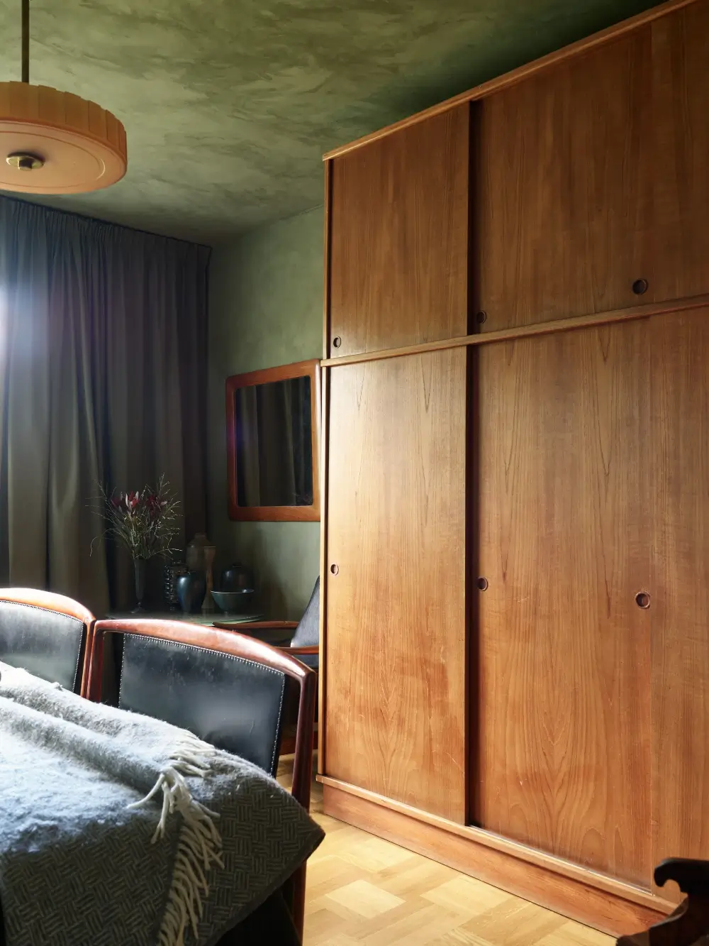 Scandinavian Design Classics and a New Teak Kitchen in a 1940s Apartment 29 art-vintage-moody-palette-renovated-1940s-apartment-stockholm-nordroom