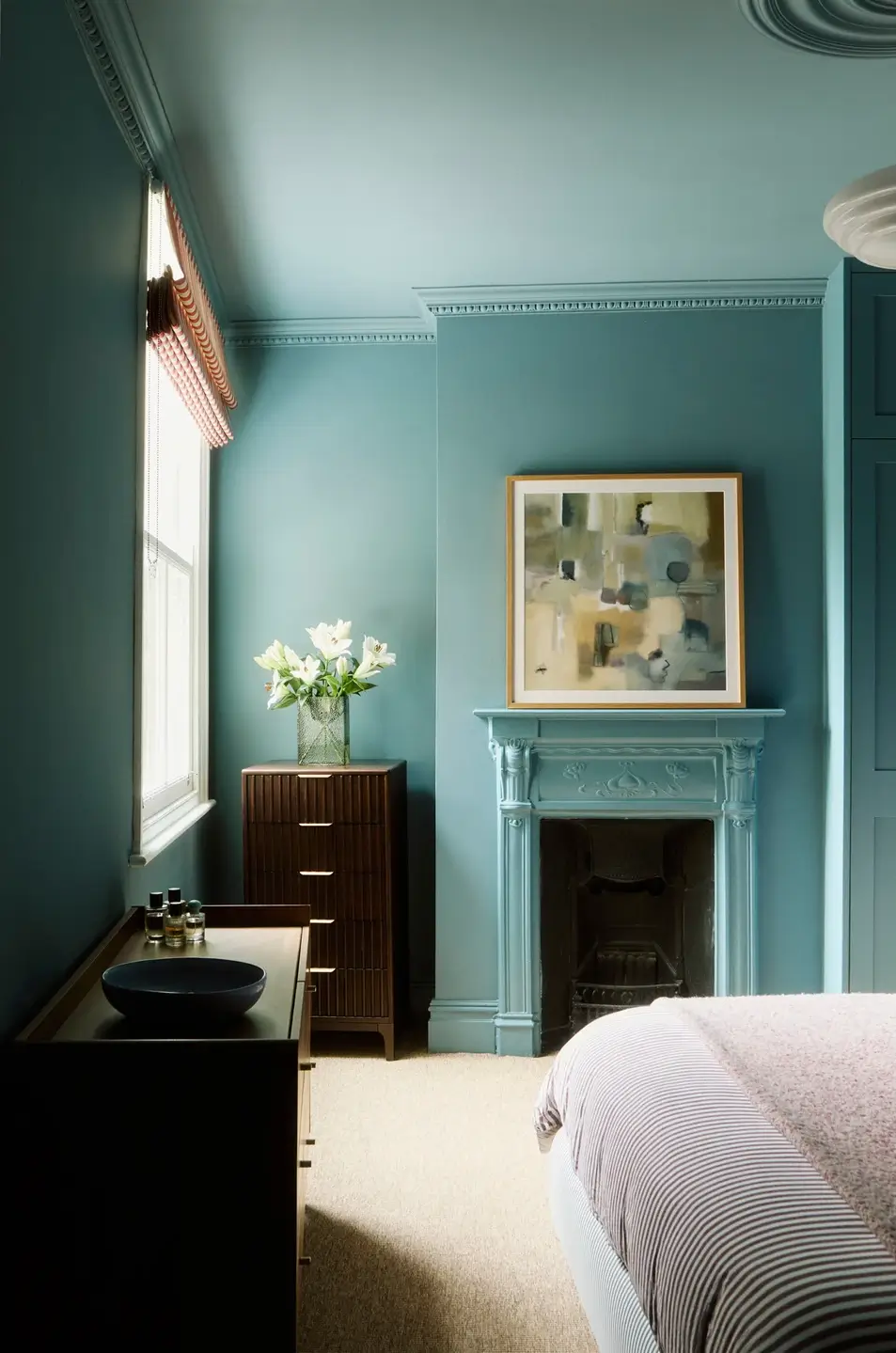 A Grounding Color Palette and Reinstated Period Features in an Edwardian Apartment 24 brown-blue-green-hues-london-apartment
