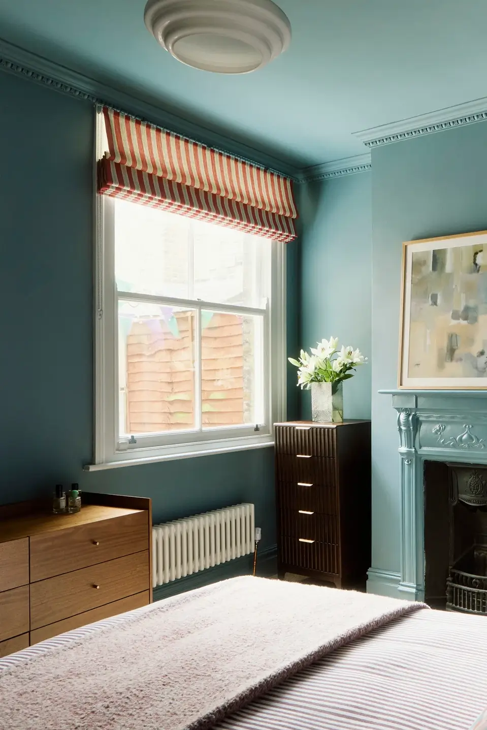 A Grounding Color Palette and Reinstated Period Features in an Edwardian Apartment 23 brown-blue-green-hues-london-apartment