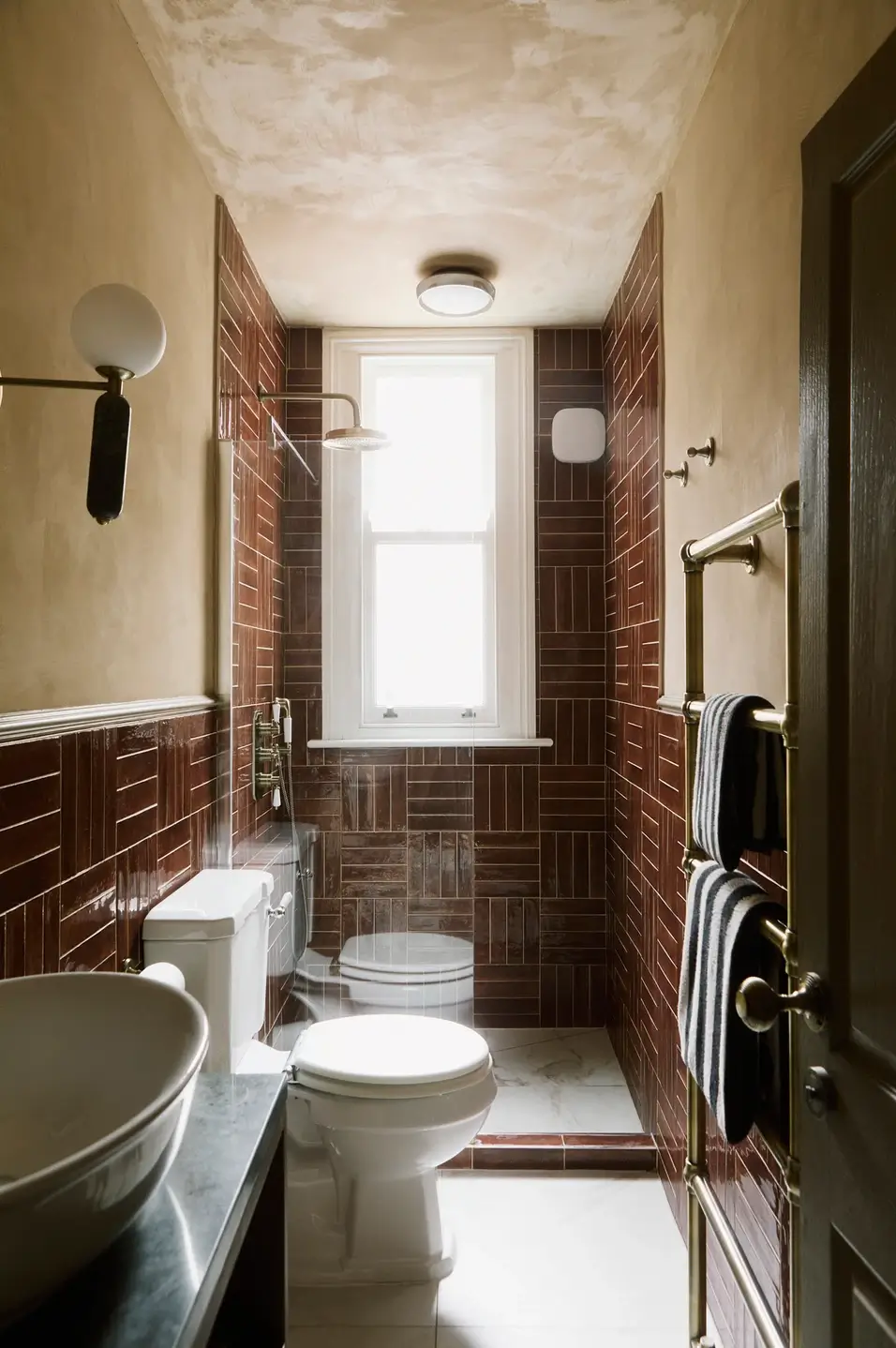 A Grounding Color Palette and Reinstated Period Features in an Edwardian Apartment 33 brown-blue-green-hues-london-apartment