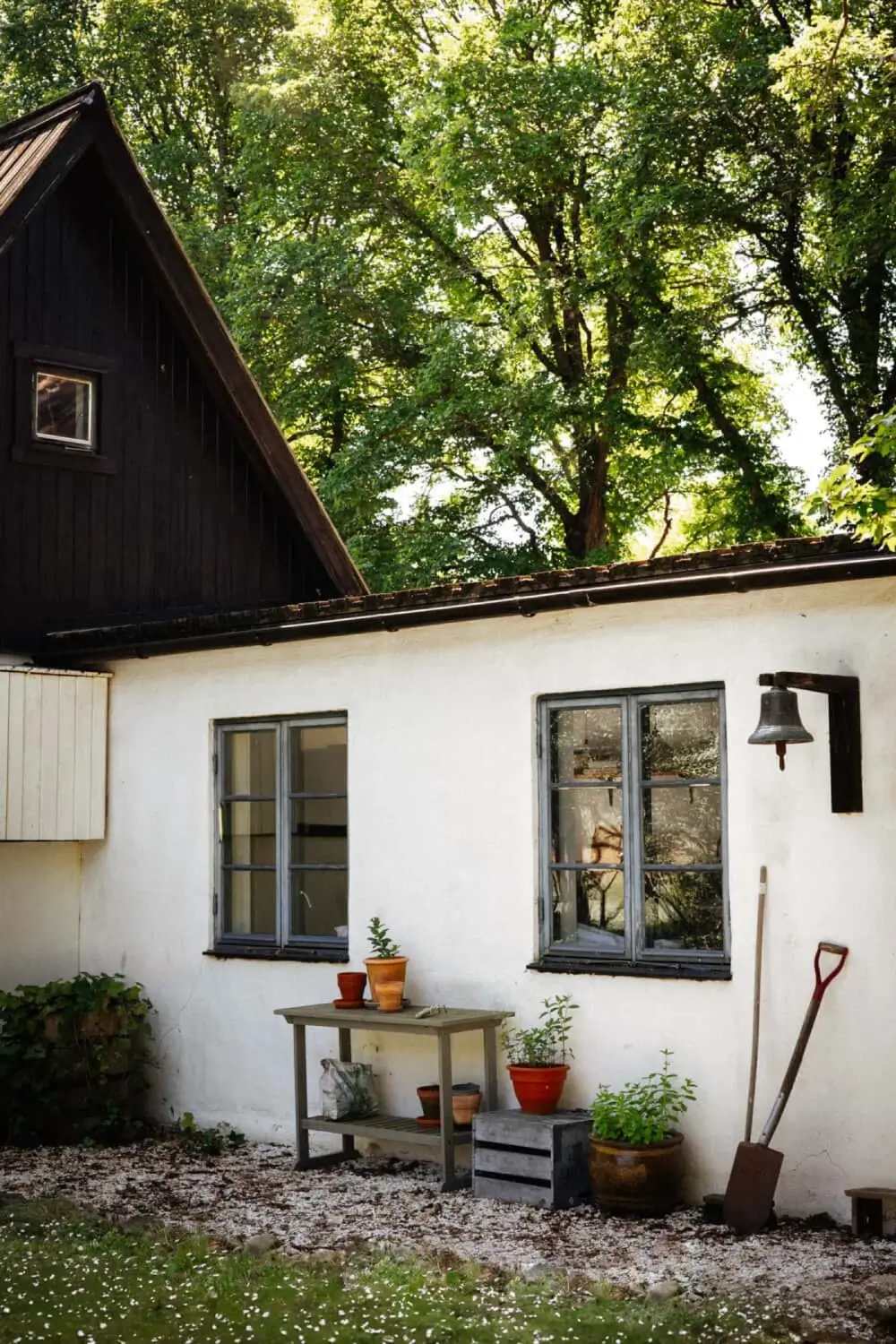 A Renovated Early 20th-Century Farmhouse on Gotland 24 charming-summer-house-swedish-island-gotland