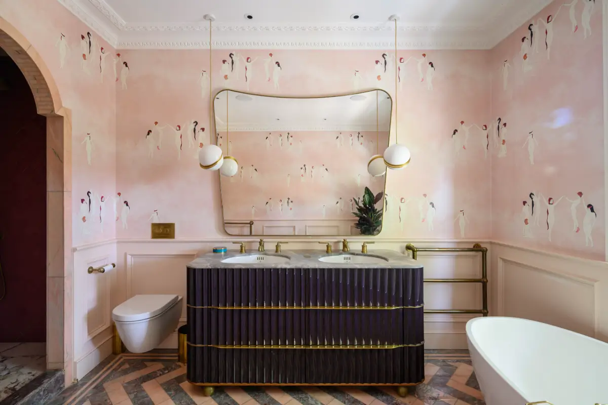 Color, Tactile Materials, and Hand-Crafted Finishes in a Notting Hill Townhouse 18 color-custom-details-renovated-notting-hill-townhouse