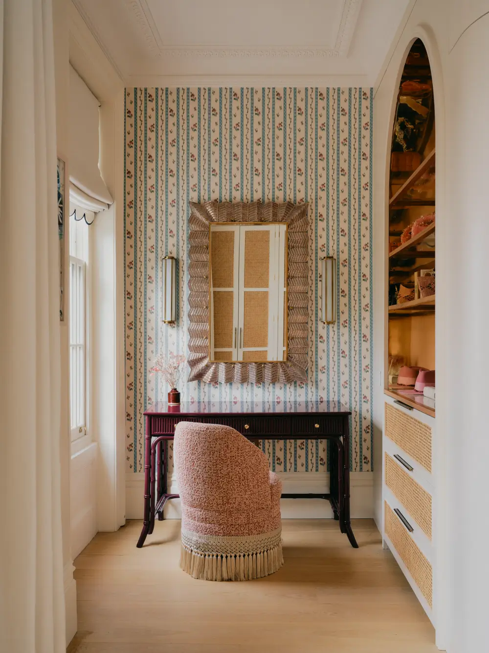Color, Tactile Materials, and Hand-Crafted Finishes in a Notting Hill Townhouse 22 color-custom-details-renovated-notting-hill-townhouse
