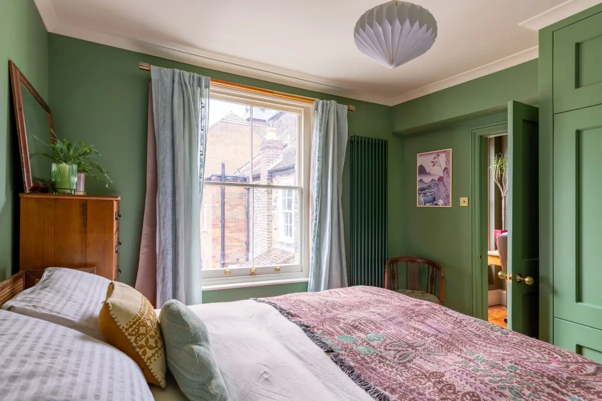 Period Character and Colorful Rooms in a Restored Georgian House 12 colorful-georgian-house-england
