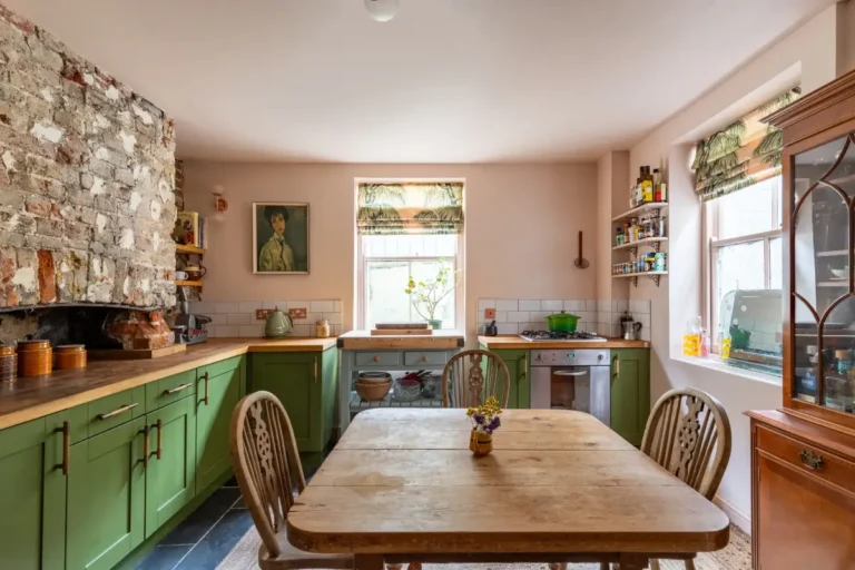 colorful-georgian-house-england