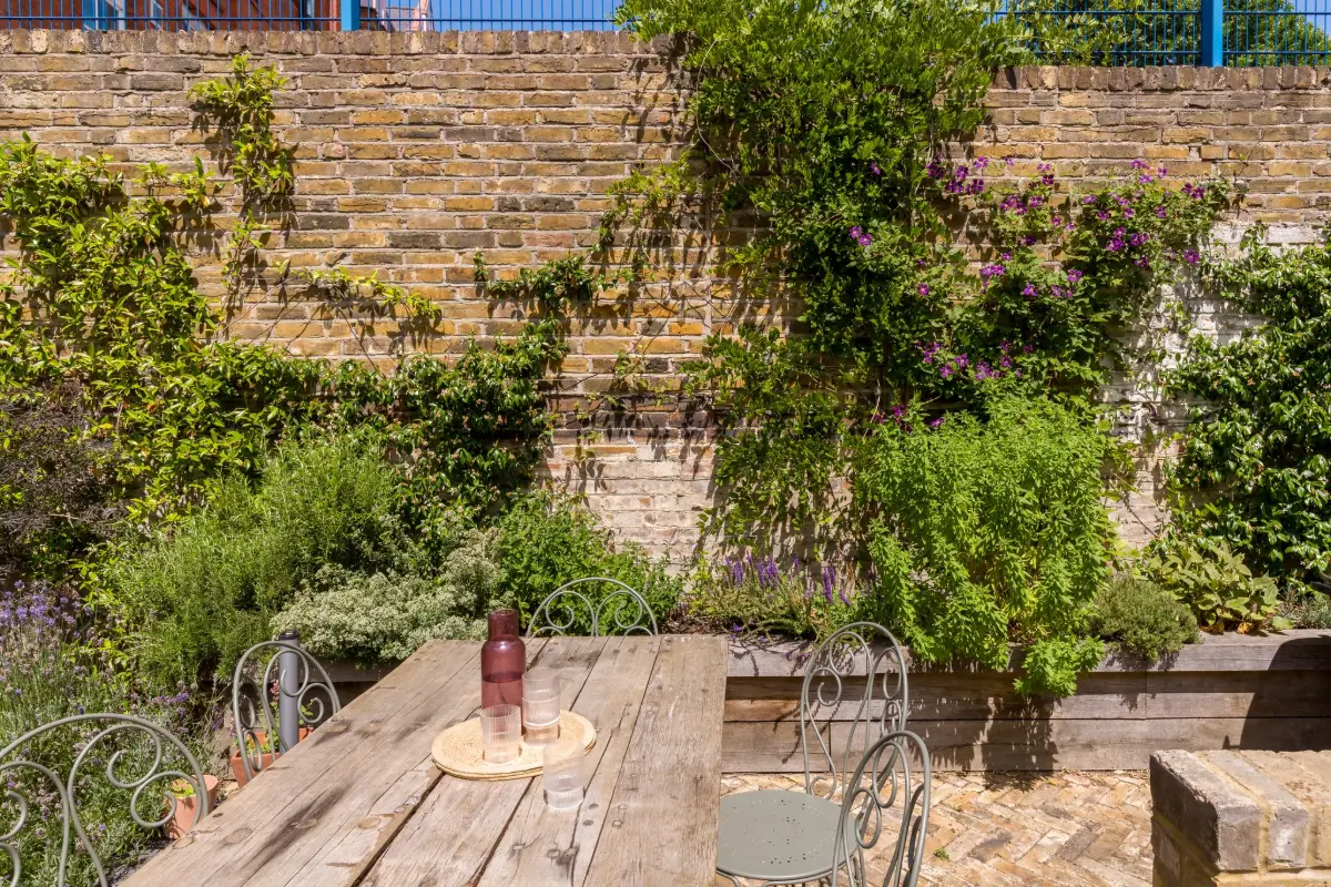 A Colorful Victorian Family Home with a Glazed Extension 23 colorful-renovated-victorian-house-london