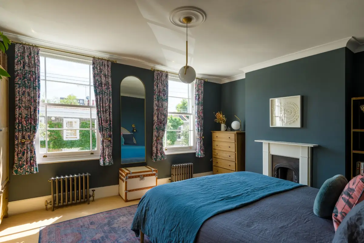 A Colorful Victorian Family Home with a Glazed Extension 31 colorful-renovated-victorian-house-london