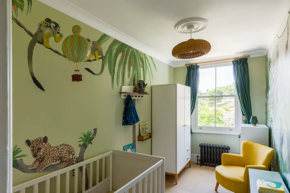 A Colorful Victorian Family Home with a Glazed Extension 38 colorful-renovated-victorian-house-london