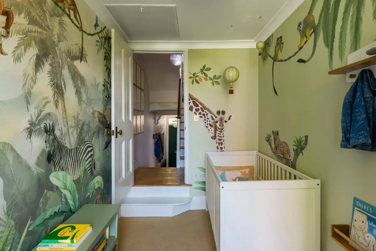 A Colorful Victorian Family Home with a Glazed Extension 40 colorful-renovated-victorian-house-london