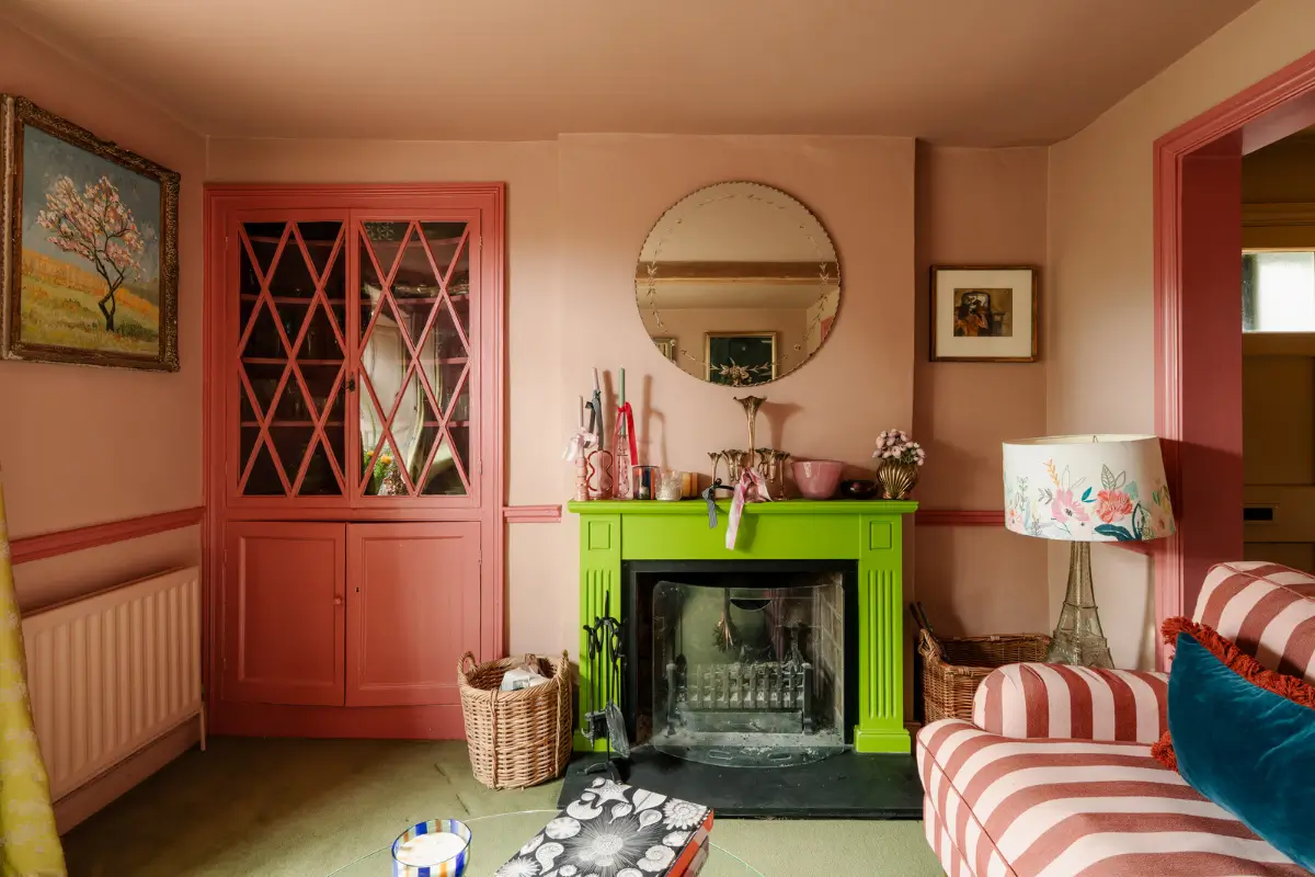 A Traditional Stone Cottage with a Black Timber Extension and Colorful Interiors 4 colorful-rubble-stone-cottage-wooden-extension-somerset
