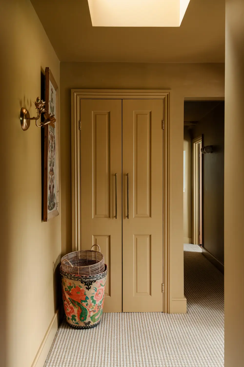 A Traditional Stone Cottage with a Black Timber Extension and Colorful Interiors 17 colorful-rubble-stone-cottage-wooden-extension-somerset