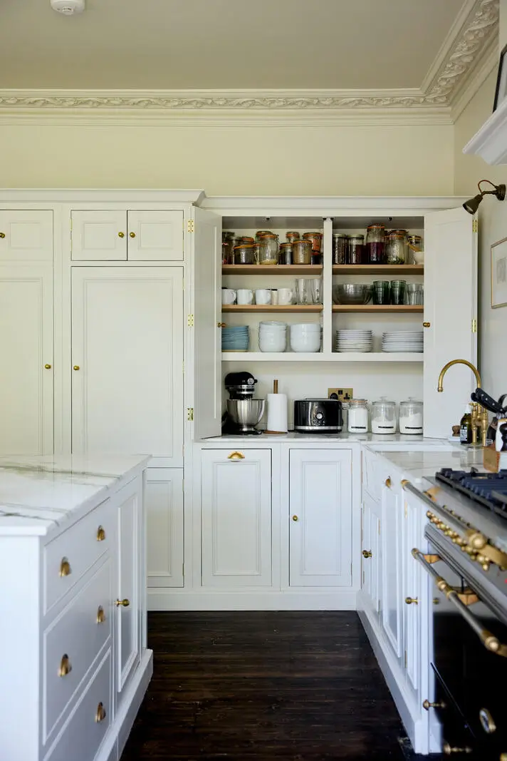 A Serene Palette and Preserved Elements in a Victorian Family Home 12 four-bedroom-late-victorian-house-south-east-london-nordroom