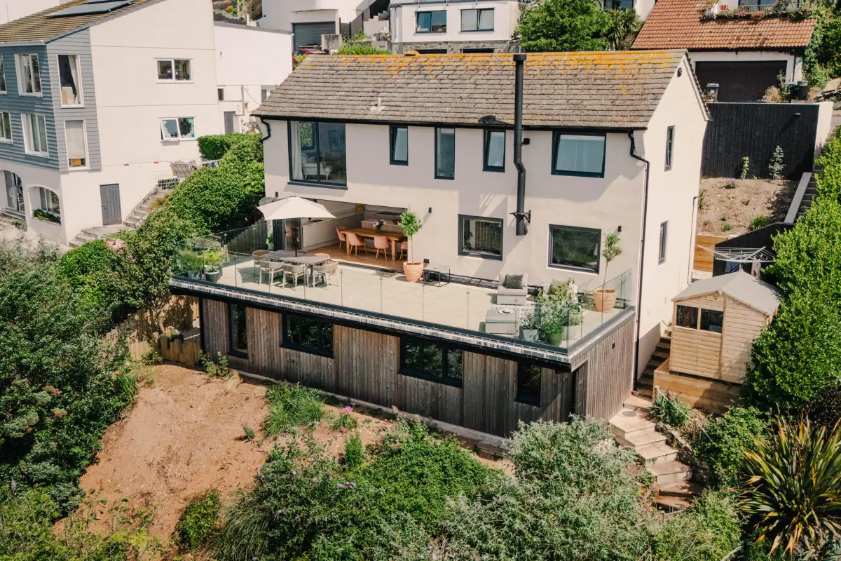 Light-Filled Spaces in a Modern Seaside Home in Cornwall 31 modern-family-house-sea-views-cornwall-nordroom