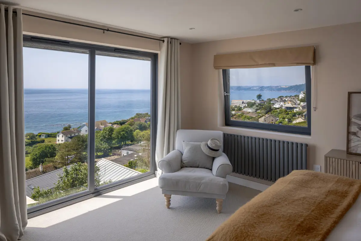Light-Filled Spaces in a Modern Seaside Home in Cornwall 21 modern-family-house-sea-views-cornwall-nordroom