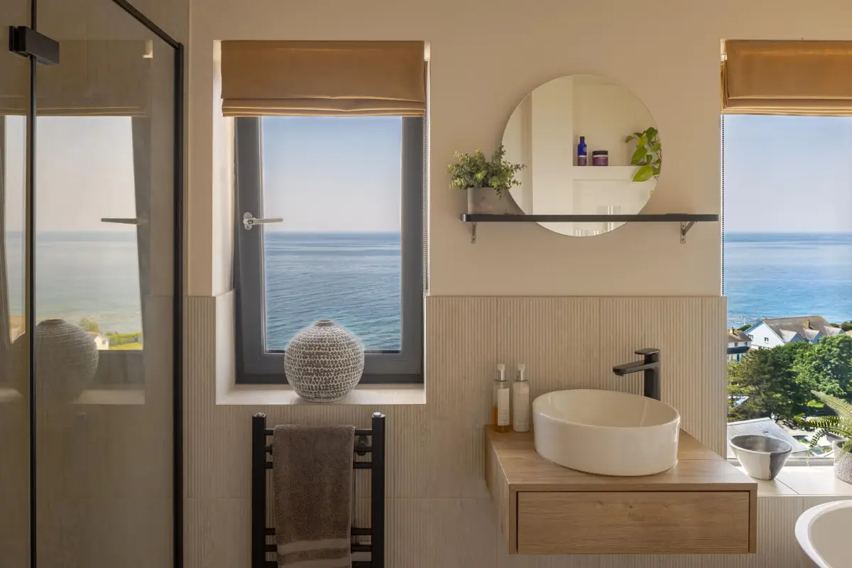 Light-Filled Spaces in a Modern Seaside Home in Cornwall 17 modern-family-house-sea-views-cornwall-nordroom