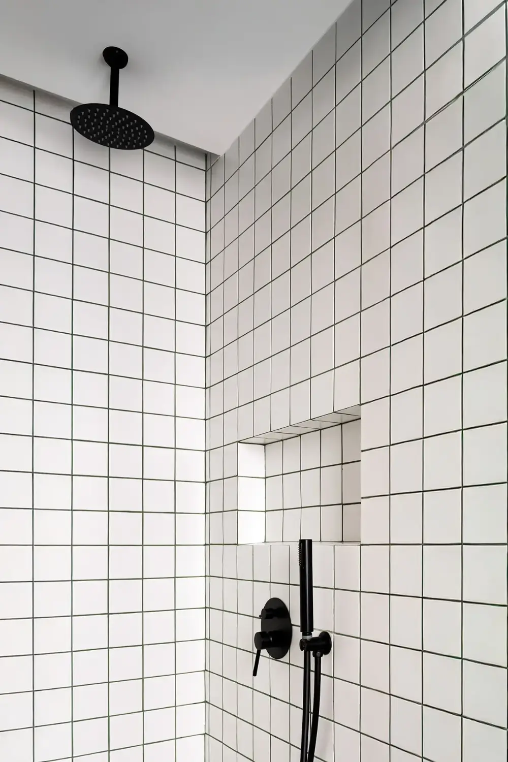 A Multifunctional Hall and Smart Storage in a Modern Madrid Apartment 22 modern-renovated-apartment-1940s-building-madrid-nordroom