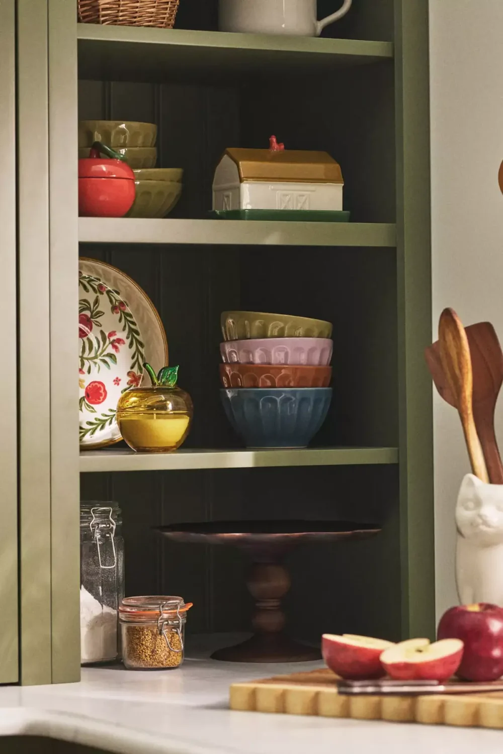Anthropologie Teams Up with Molly Yeh for a Joyful New Kitchen Collection 1 nordroom-Molly-Yeh-anthropoligie-collection-wood-cake-stand