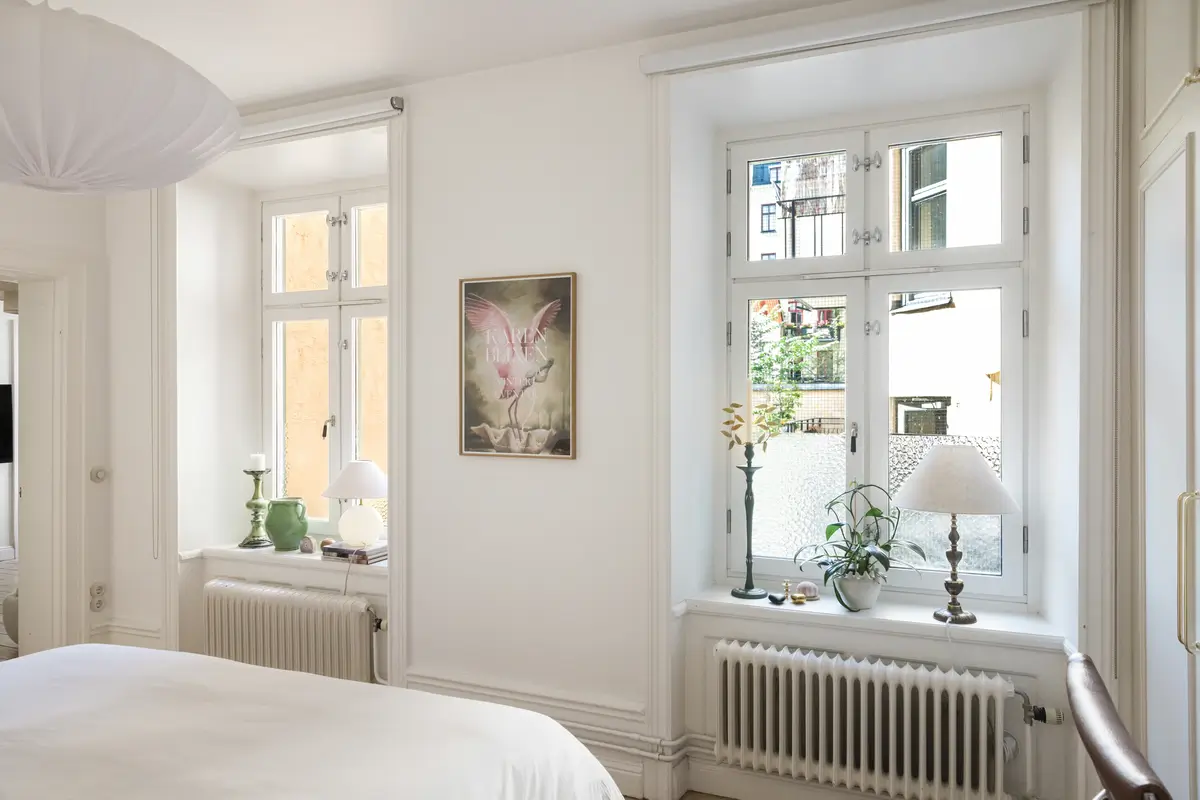 An Eye-Catching Painted Kitchen Floor in a Late 19th-Century Apartment 14 painted-kitchen-floorboards-light-19th-century-stockholm-apartment-nordroom