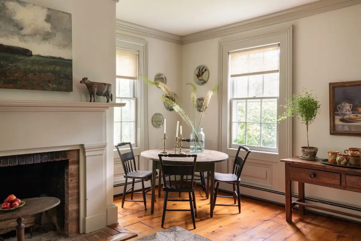 A Colonial New York Farmhouse Showcases its Characterful 250-Year-History 7 renovated-18th-century-traditional-colonial-farmhouse-pine-plains-new-york
