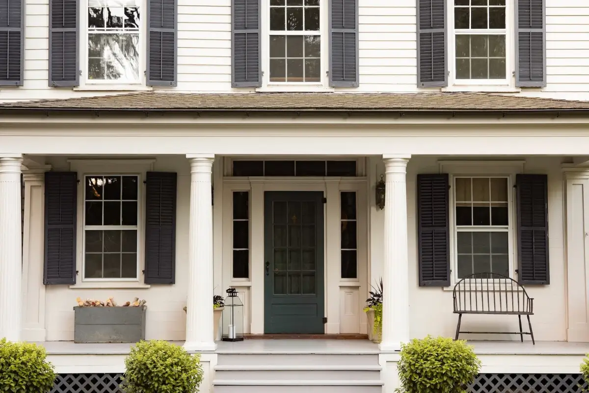 A Colonial New York Farmhouse Showcases its Characterful 250-Year-History 4 renovated-18th-century-traditional-colonial-farmhouse-pine-plains-new-york