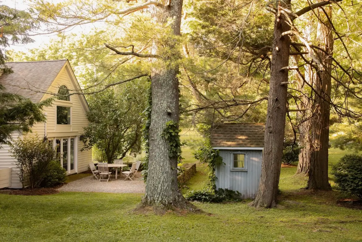 A Colonial New York Farmhouse Showcases its Characterful 250-Year-History 56 renovated-18th-century-traditional-colonial-farmhouse-pine-plains-new-york