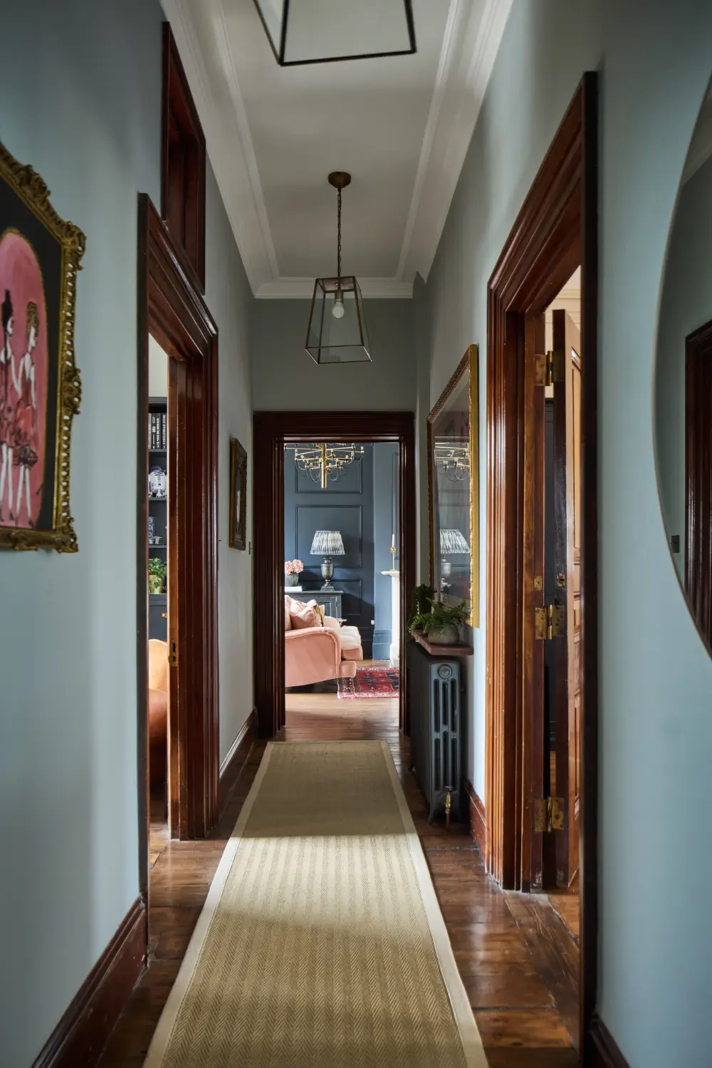 A Grand, Renovated Victorian Family Home on the River Thames in London 12 rich-color-palette-victorian-house-river-thames-london