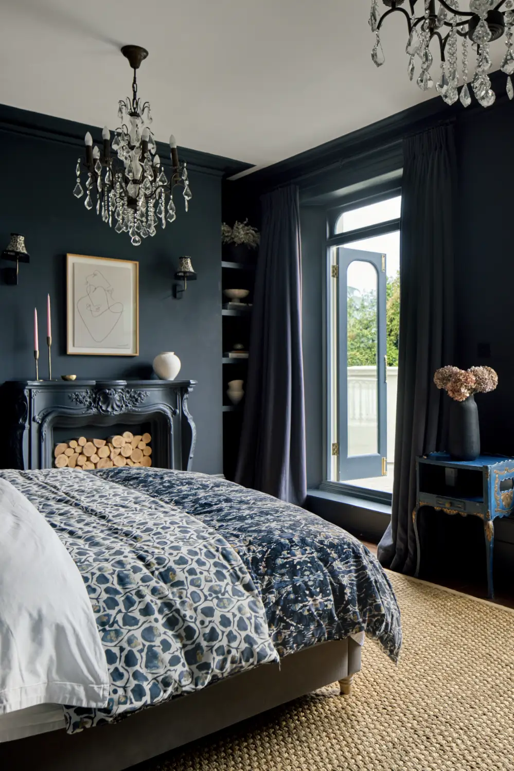 A Grand, Renovated Victorian Family Home on the River Thames in London 19 rich-color-palette-victorian-house-river-thames-london