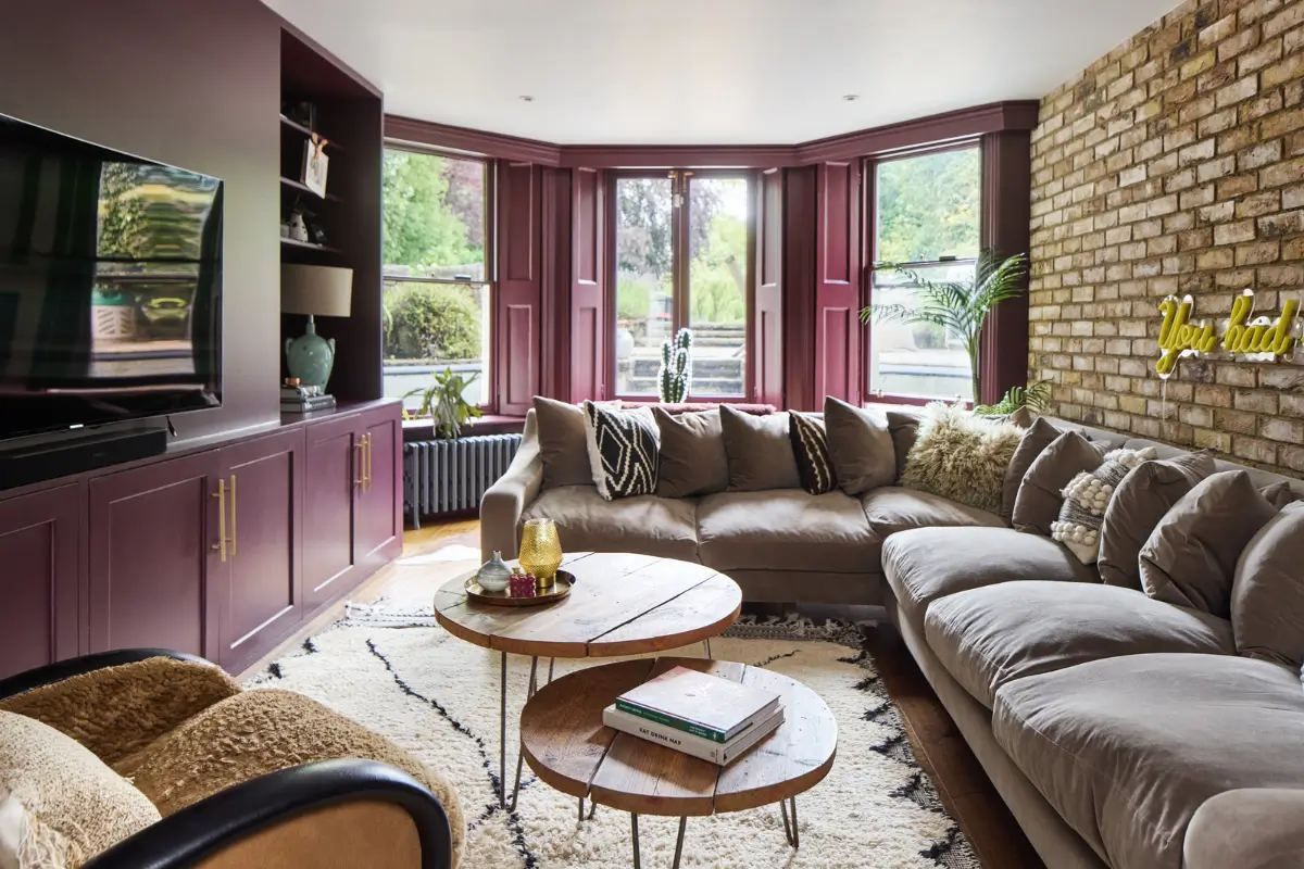 A Grand, Renovated Victorian Family Home on the River Thames in London 13 rich-color-palette-victorian-house-river-thames-london