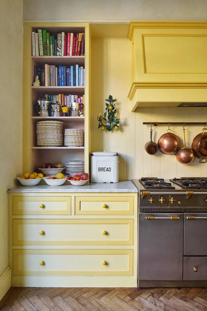 Inside Skye McAlpine's London Townhouse with a Yellow Monet-Inspired Kitchen 14 skye-mcalpine-victorian-london-townhouse-nordroom