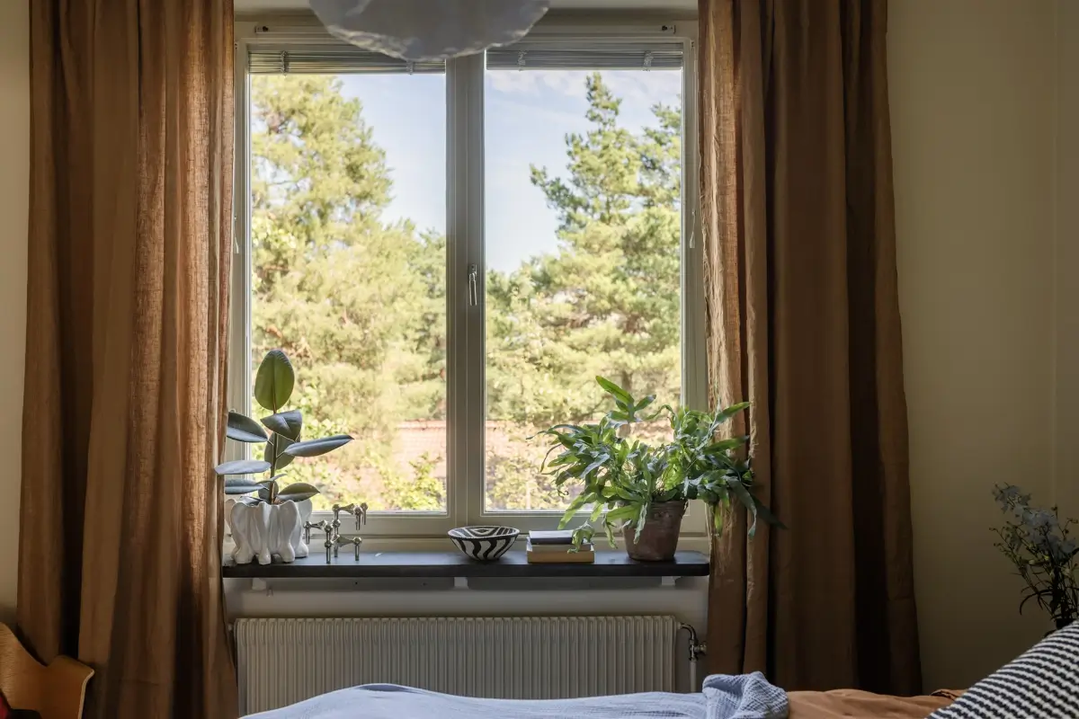 A Cohesive Soft Yellow and Beige Color Palette in a 1940s Apartment 21 soft-color-palette-1940s-apartment-stockholm-nordroom