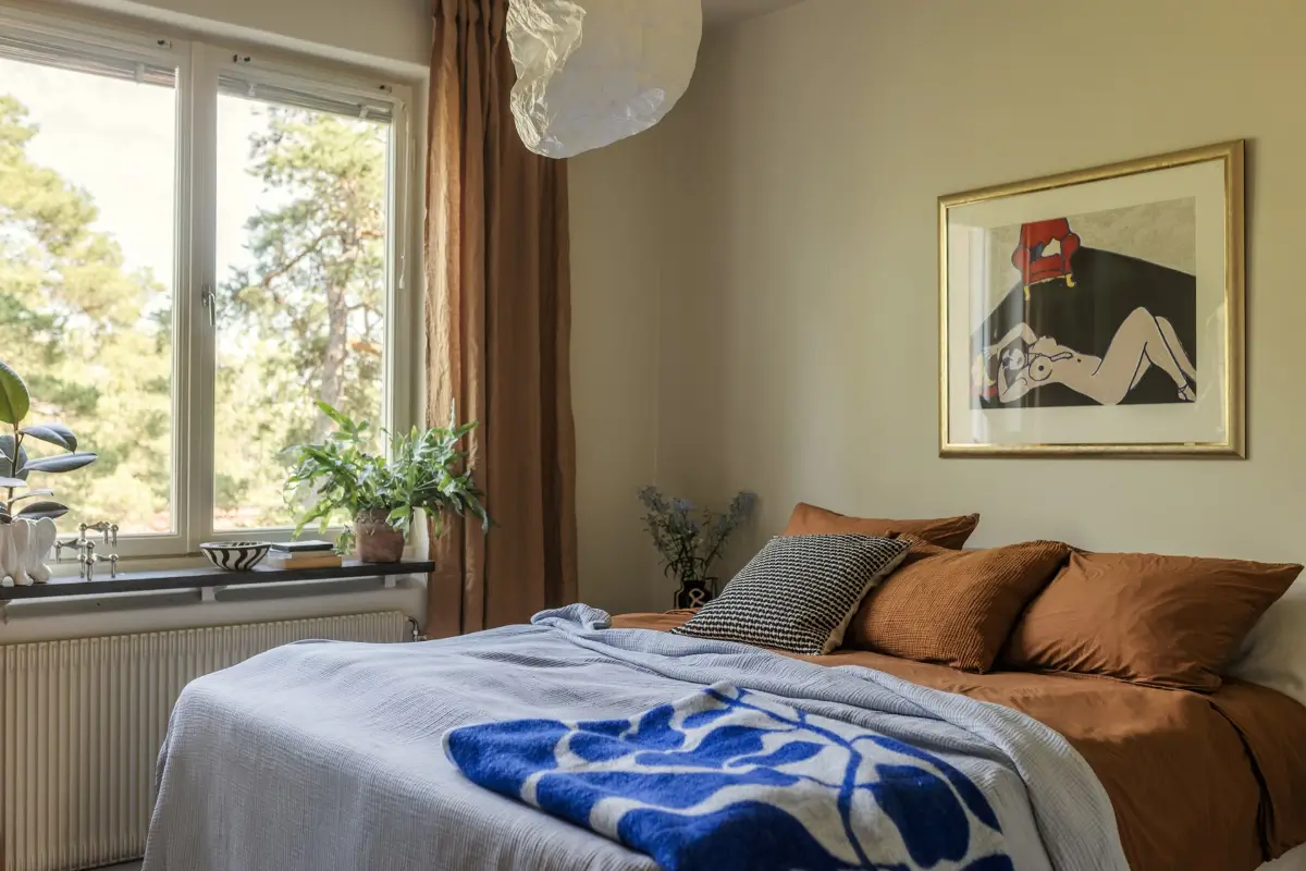 A Cohesive Soft Yellow and Beige Color Palette in a 1940s Apartment 22 soft-color-palette-1940s-apartment-stockholm-nordroom