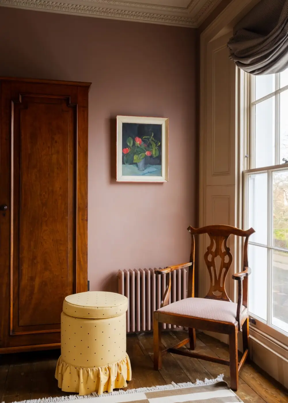 A Carefully Considered Color Palette in a Restored Victorian Townhouse 14 stylish-victorian-townhouse-london-period-features