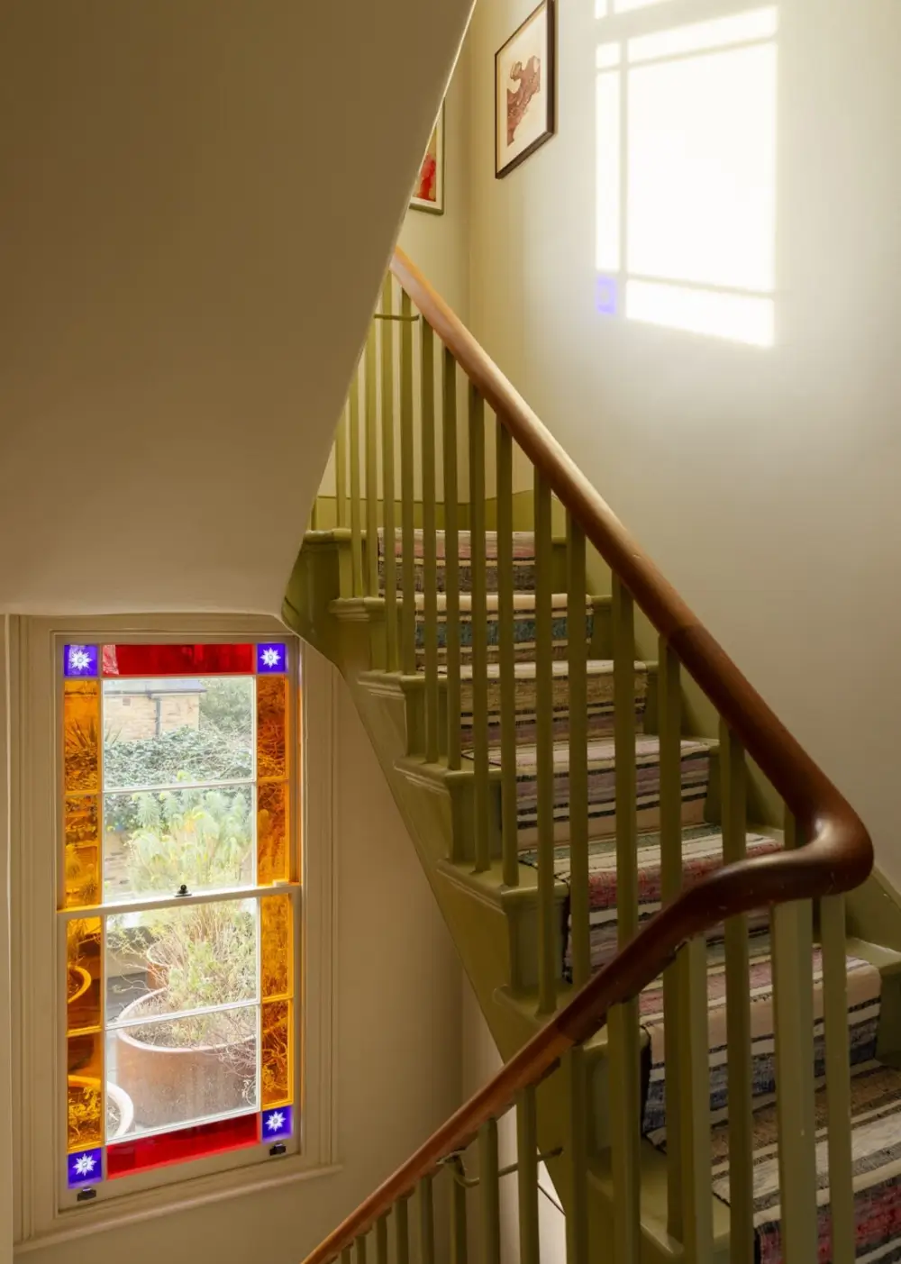 A Carefully Considered Color Palette in a Restored Victorian Townhouse 10 stylish-victorian-townhouse-london-period-features