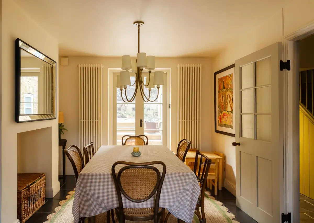 A Carefully Considered Color Palette in a Restored Victorian Townhouse 9 stylish-victorian-townhouse-london-period-features