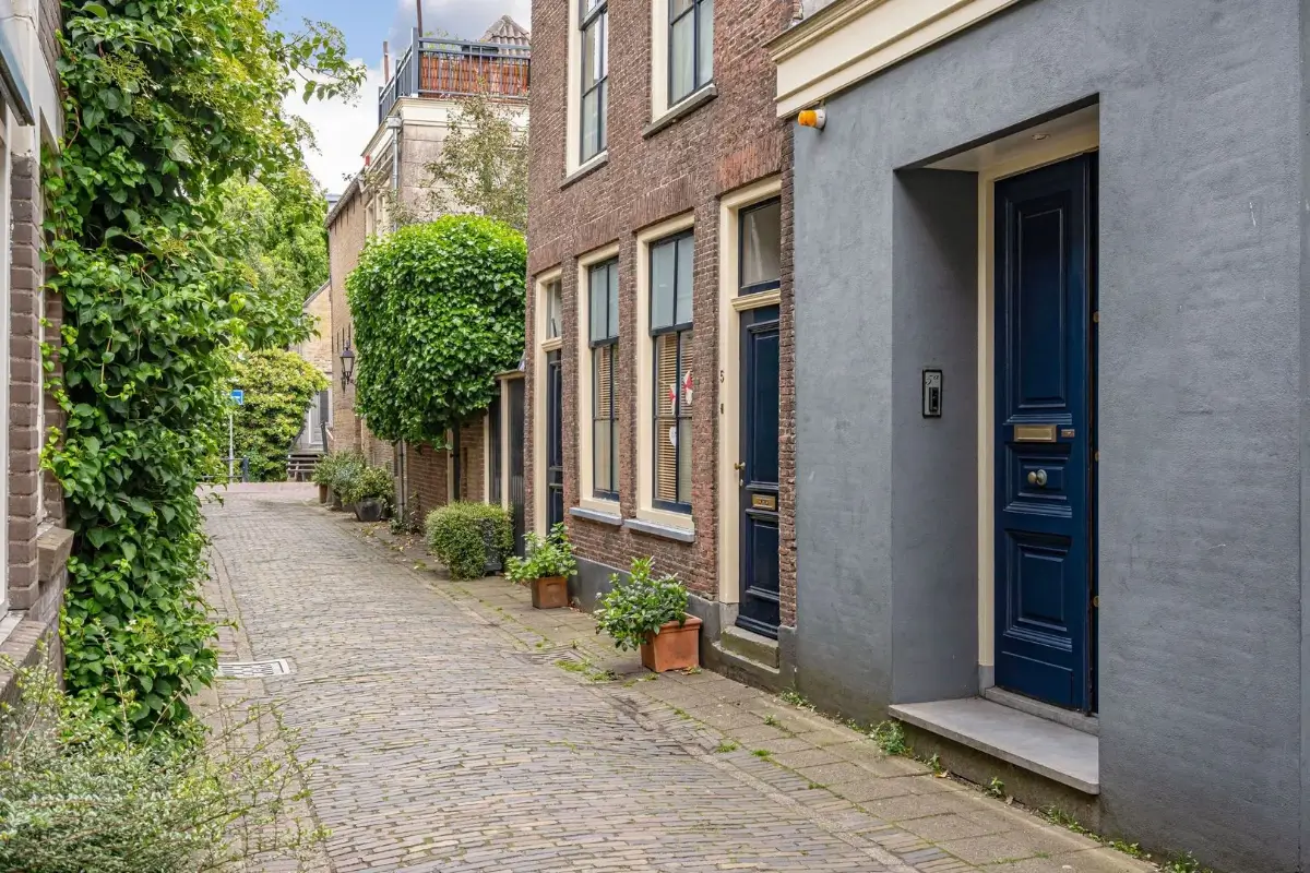 A Surprising Loft-Style Townhouse in the Center of a Medieval Dutch City 1 unique-loft-style-apartment-historic-inner-city-netherlands