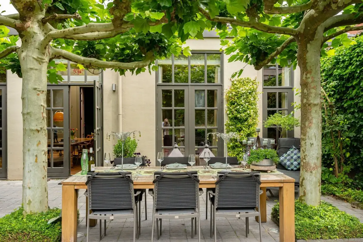 A Surprising Loft-Style Townhouse in the Center of a Medieval Dutch City 17 unique-loft-style-apartment-historic-inner-city-netherlands