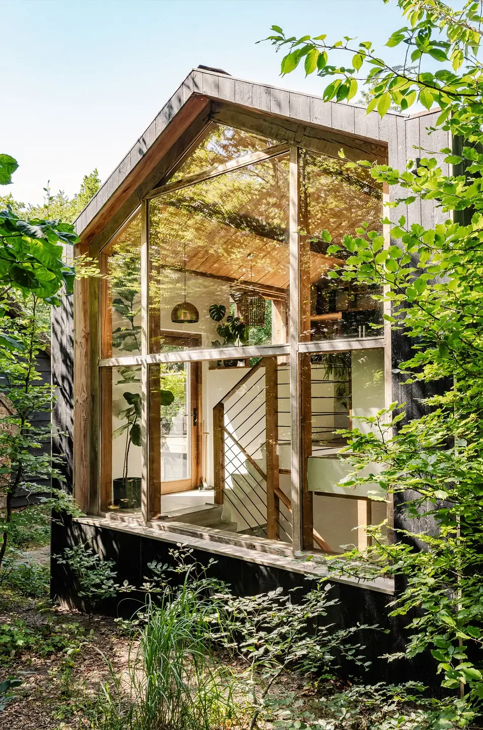 Nature is Part of Daily Life in This Sustainable Dutch Villa 12 unique-sustainable-house-garden-netherlands