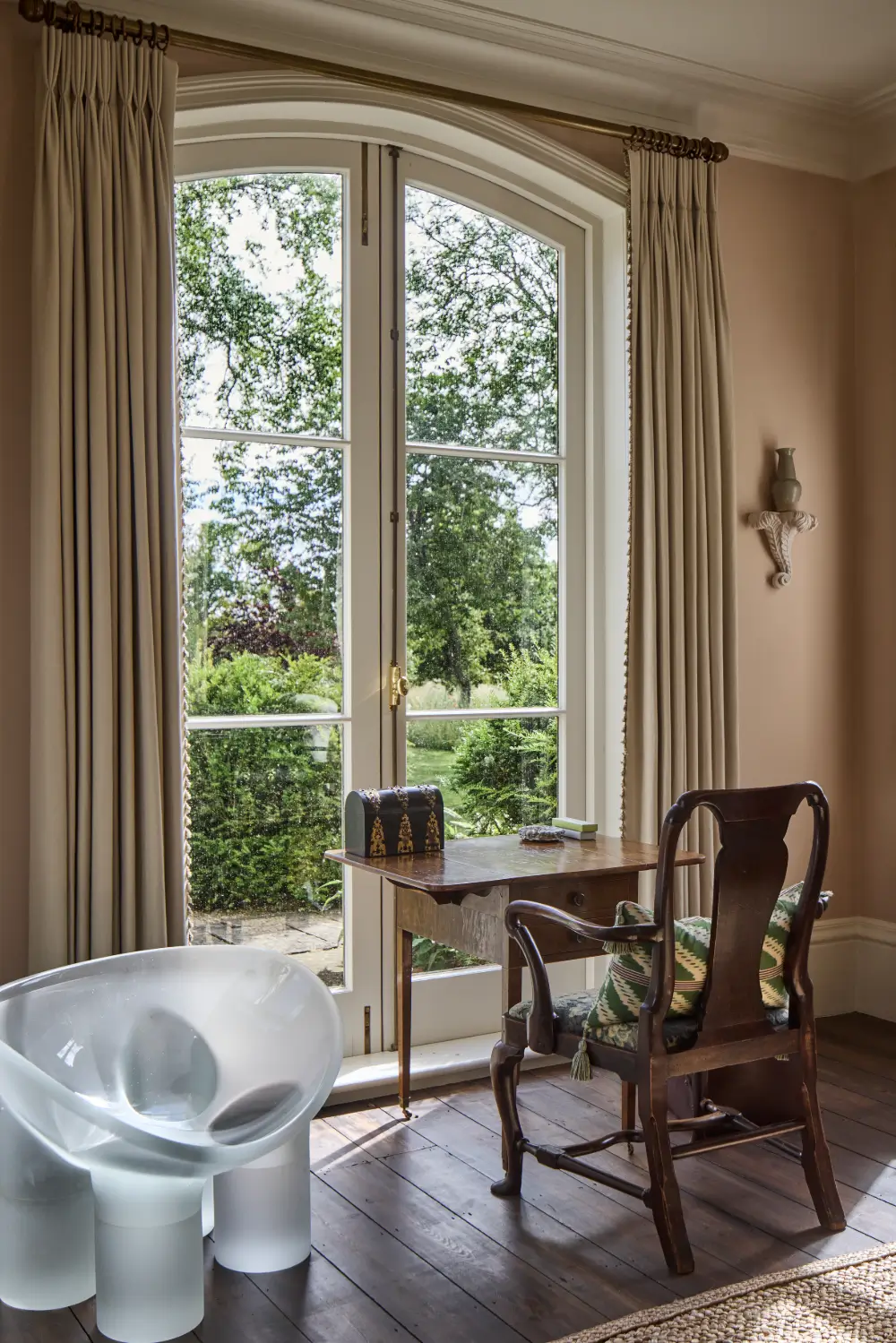 A Restored Victorian Manor with a Lush Garden and Sweeping Countryside Views 3 victorian-manor-house-lush-garden-countryside-views
