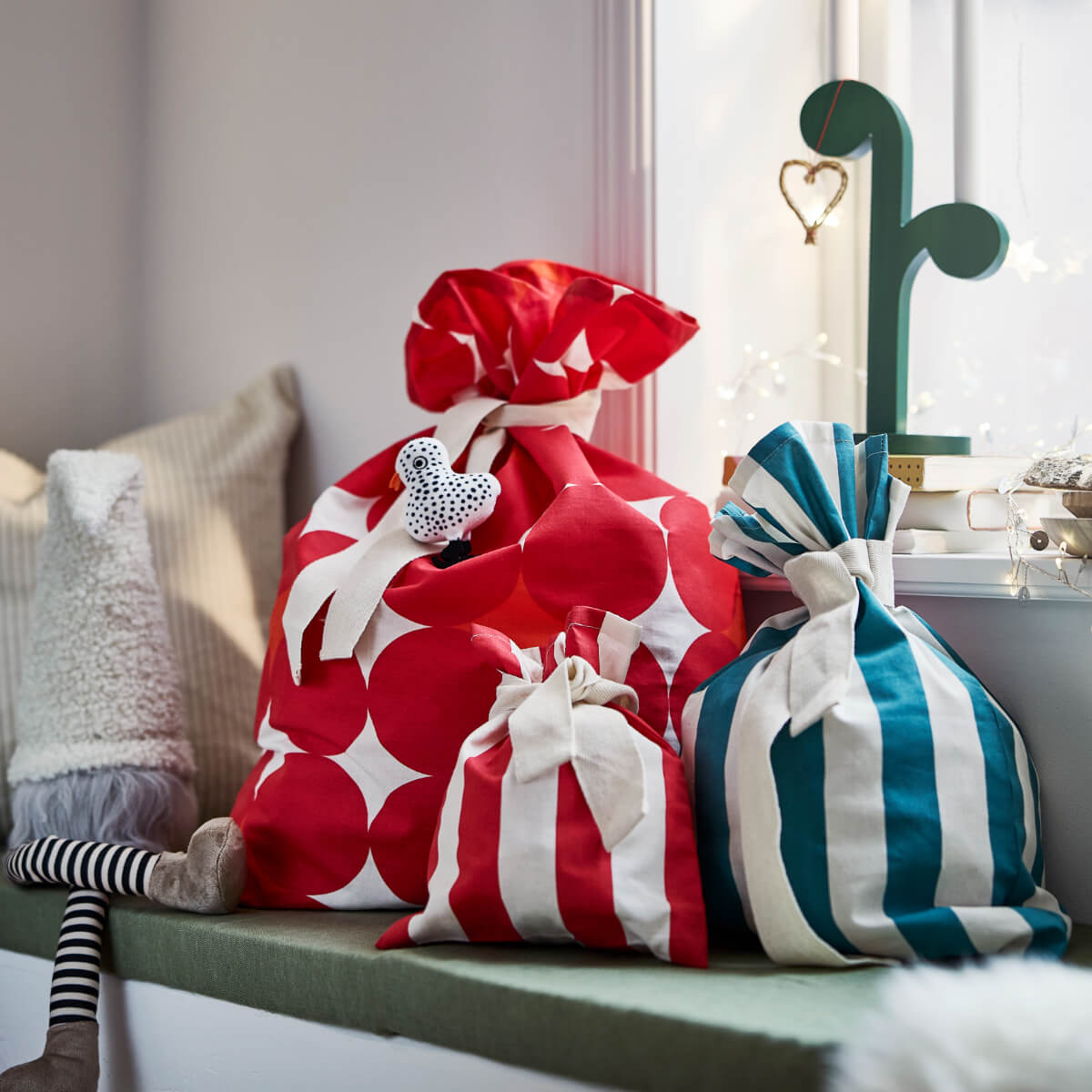 IKEA Christmas Collection 2026: Traditional and Playful Decorations for the Holidays 53 IKEA-Christmas-Collection-2026-VINTERFINT-STRÅLA-nordroom