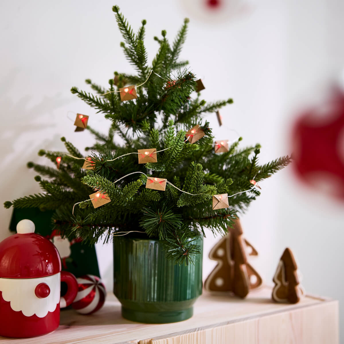 IKEA Christmas Collection 2026: Traditional and Playful Decorations for the Holidays 23 IKEA-Christmas-Collection-2026-VINTERFINT-STRÅLA-nordroom