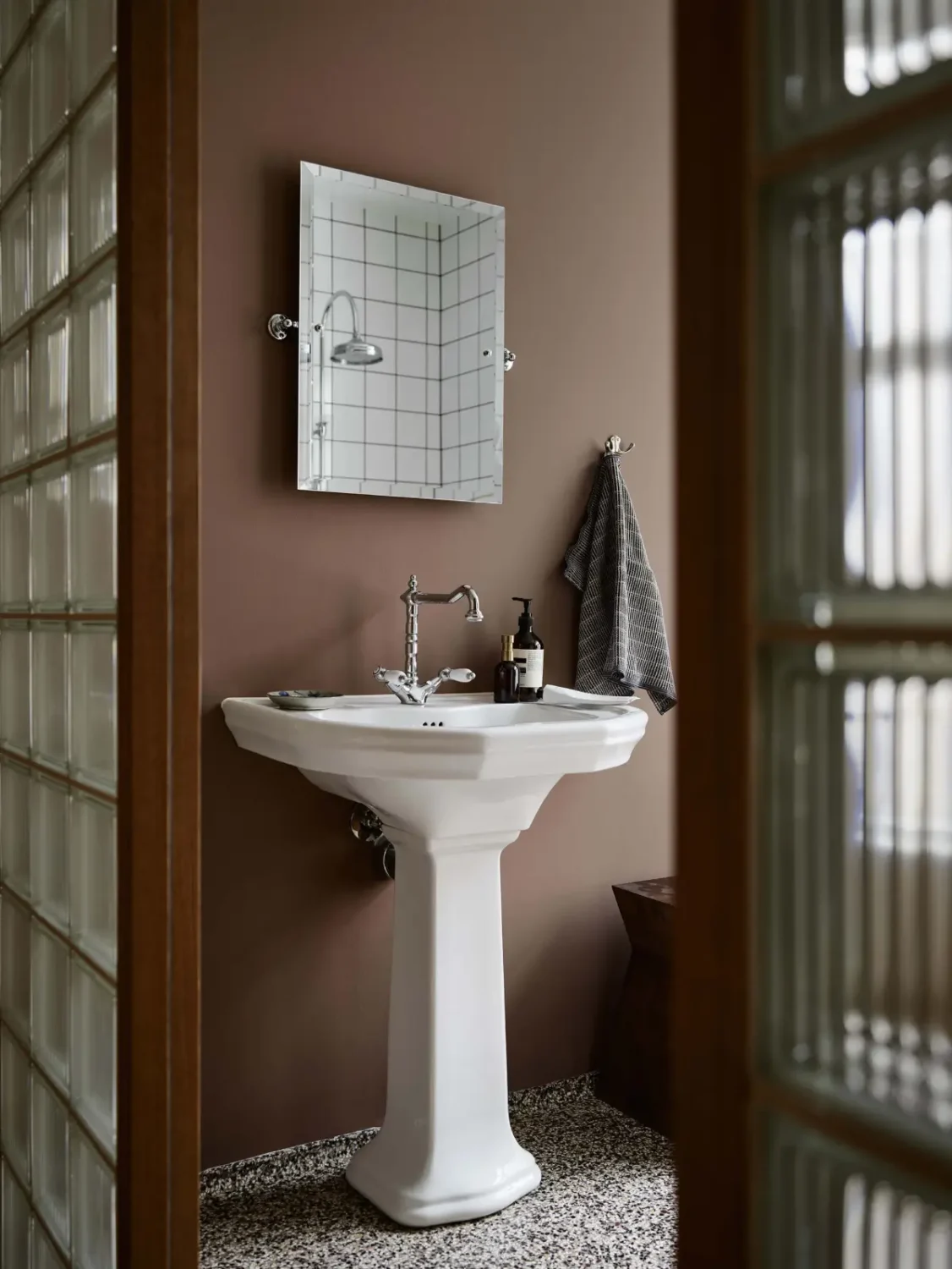 Jotun Launches JOURNEYS: A New Color Collection for 2027 47 bathroom-mellow-jotun-color-chart-2027-journeys-nordroom