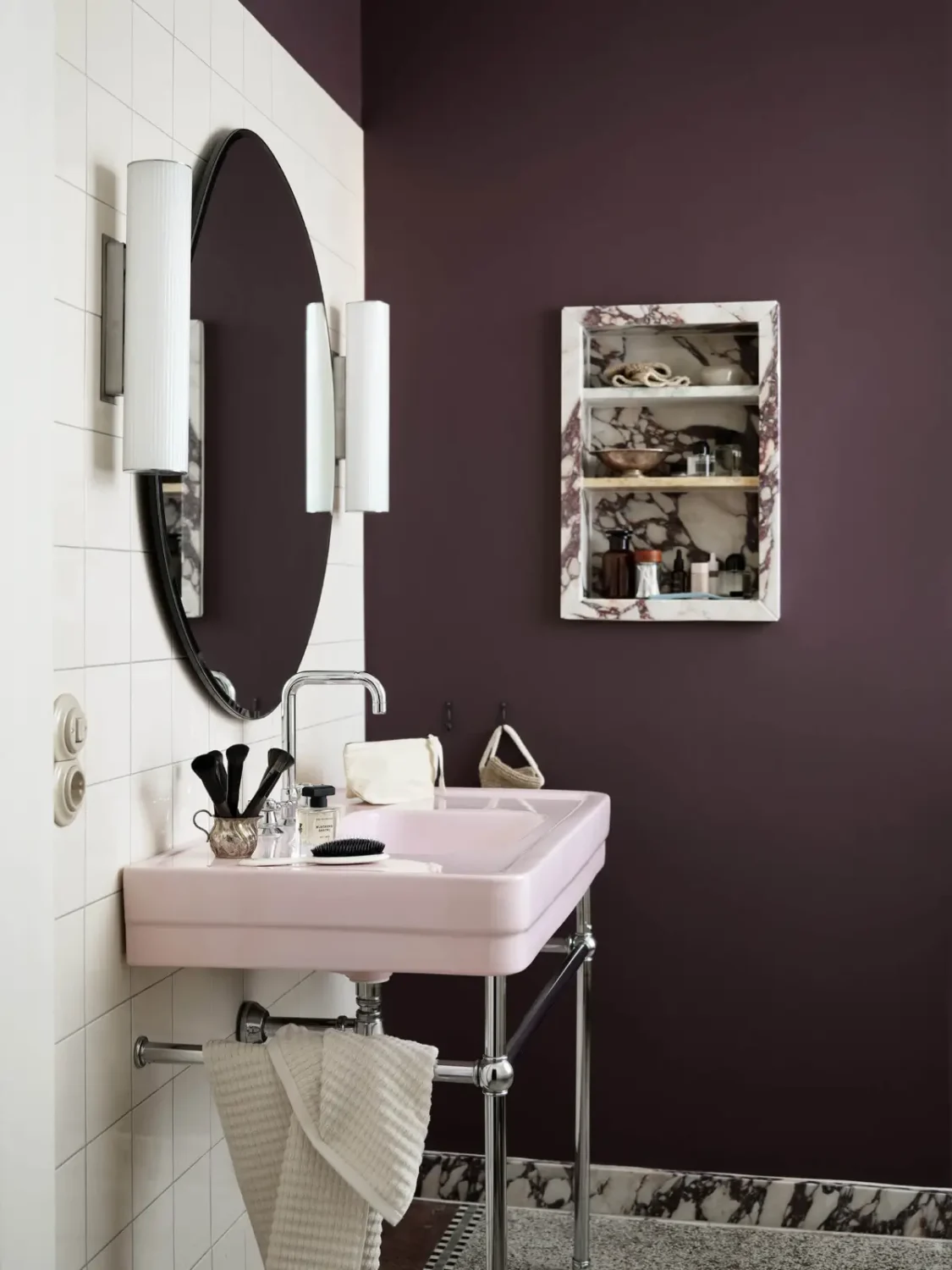 Jotun Launches JOURNEYS: A New Color Collection for 2027 21 bathroom-velvet-plum-jotun-color-chart-2027-journeys-nordroom